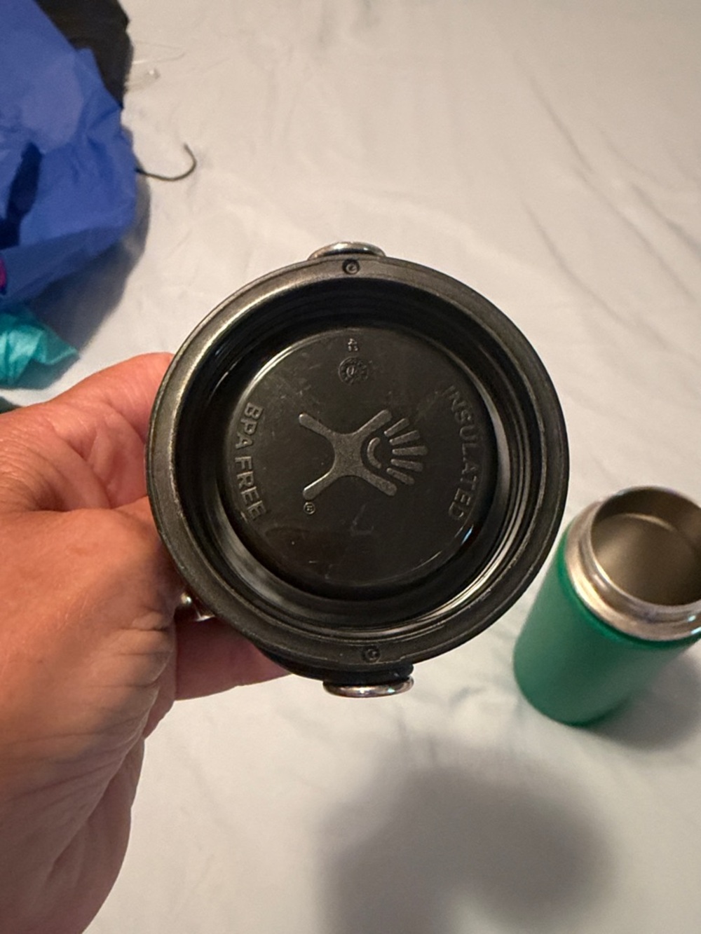 Hydro Flask Green Insulated Bottle with Black Carry Cap - Picture 3 of 5